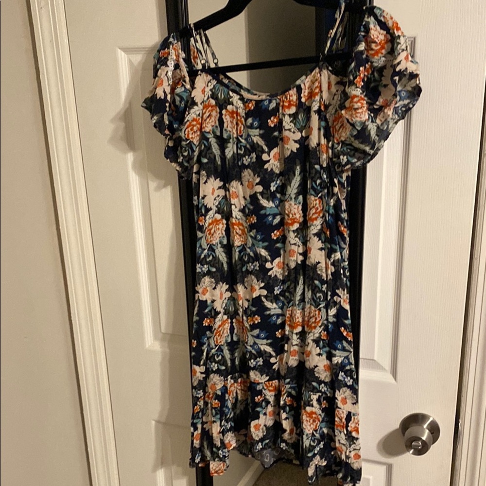 Floral Patterned Dress with Ruffle Sleeves - Picture 5 of 5